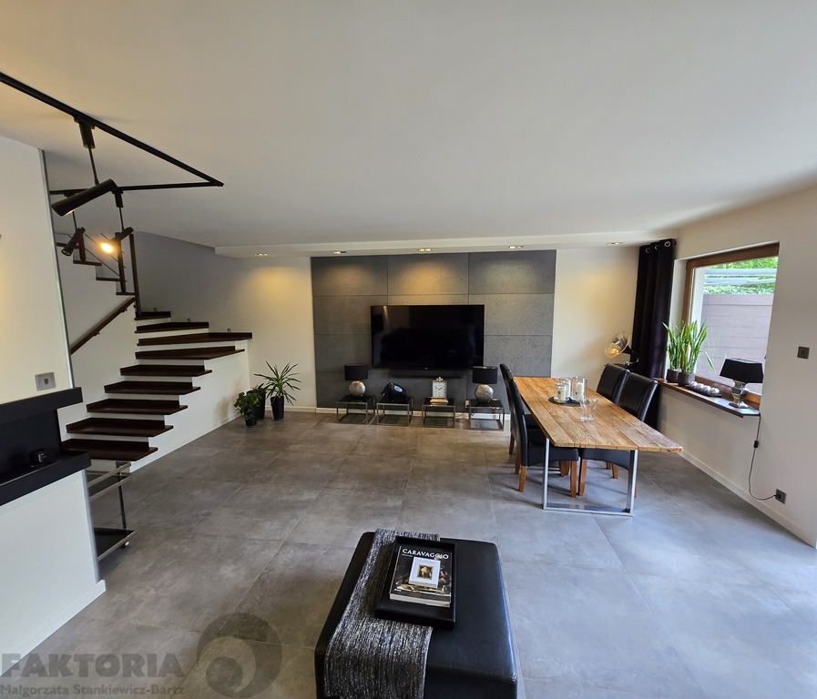 Mierzyn komfortowy skrajny szeregowiec 1,65 mln (18)