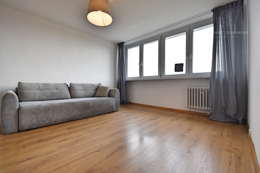 Dwupokojowe z balkonem przy CH Galaxy (1)