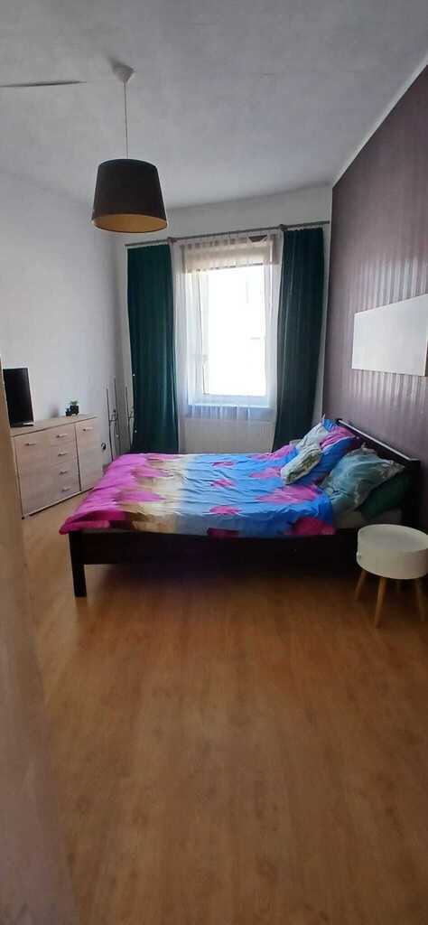 Przestronne mieszkanie w kamienicy w samym centrum (6)