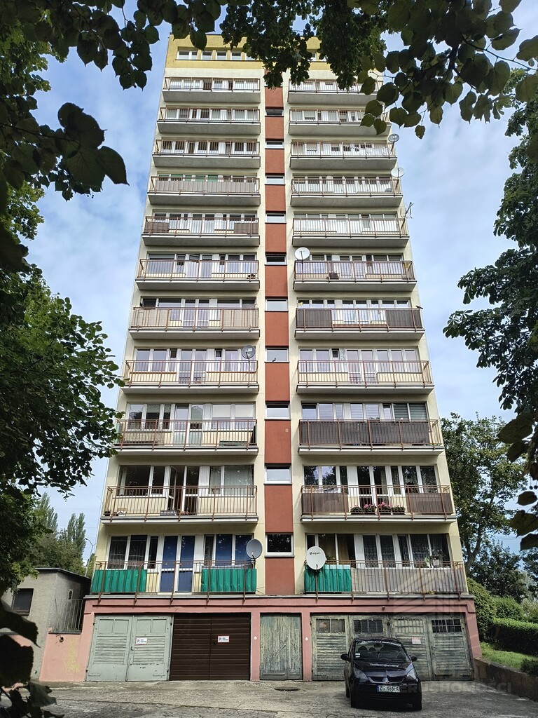 3 pokoje mieszkanie wielka płyta (2)