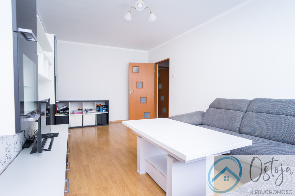 Trzypokojowe, parter z balkonem Police (2)