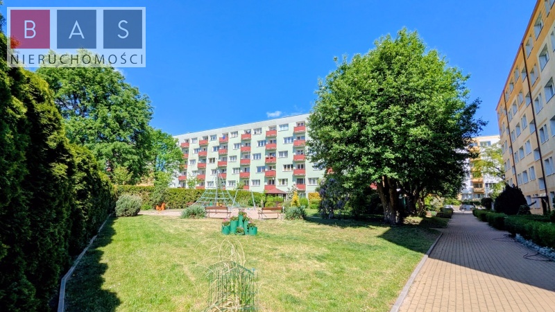 3-pokojowe mieszkanie w Szczecinie do remontu (1)