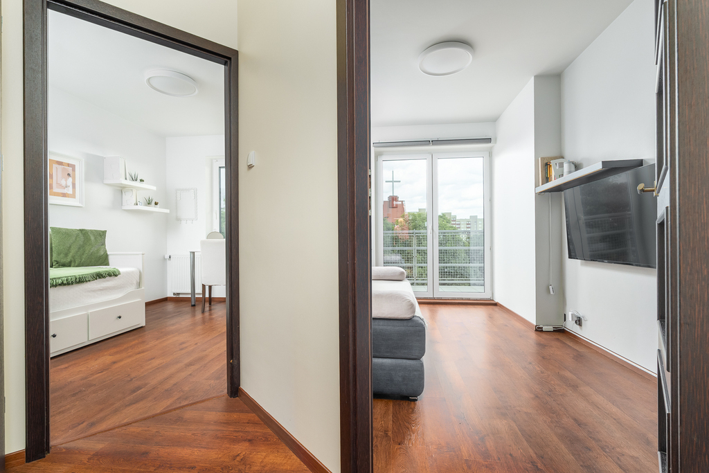 Przestrone 3pok z tarasem, 2x kom.lok. 2 m. garaż (9)