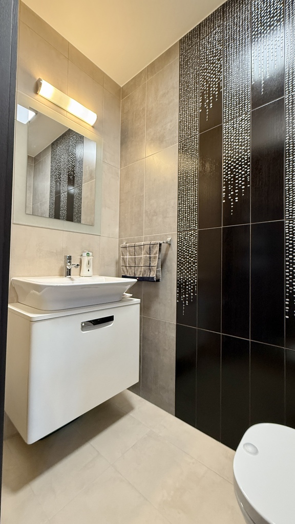 Na sprzedaż 3 pokojowe mieszkanie z garażem (11)