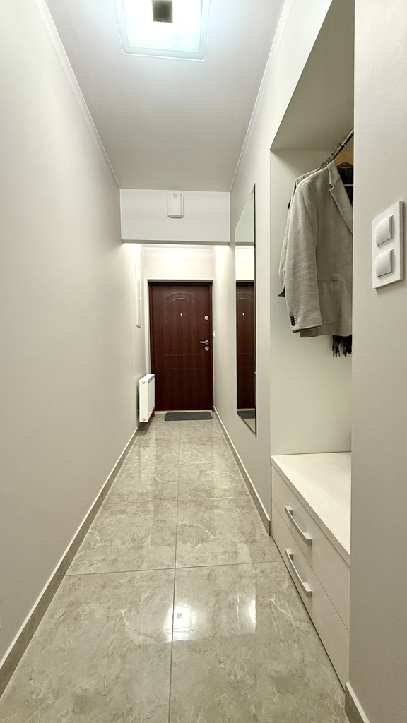 Na sprzedaż 3 pokojowe mieszkanie z garażem (19)