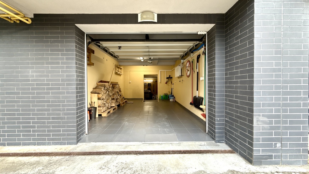 Na sprzedaż 3 pokojowe mieszkanie z garażem (20)