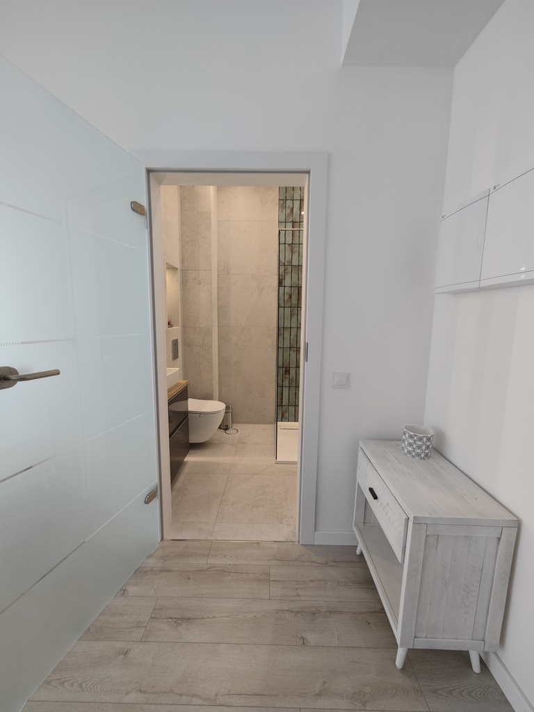 Hanza Tower, 34,68m2 plus balkon 11,22m2 + basen ! (12)