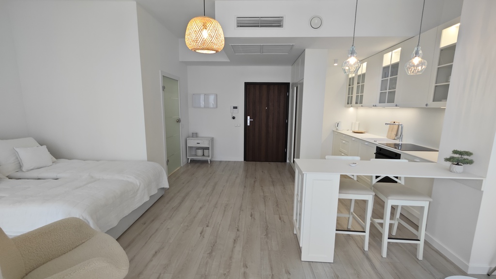 Hanza Tower, 34,68m2 plus balkon 11,22m2 + basen ! (13)