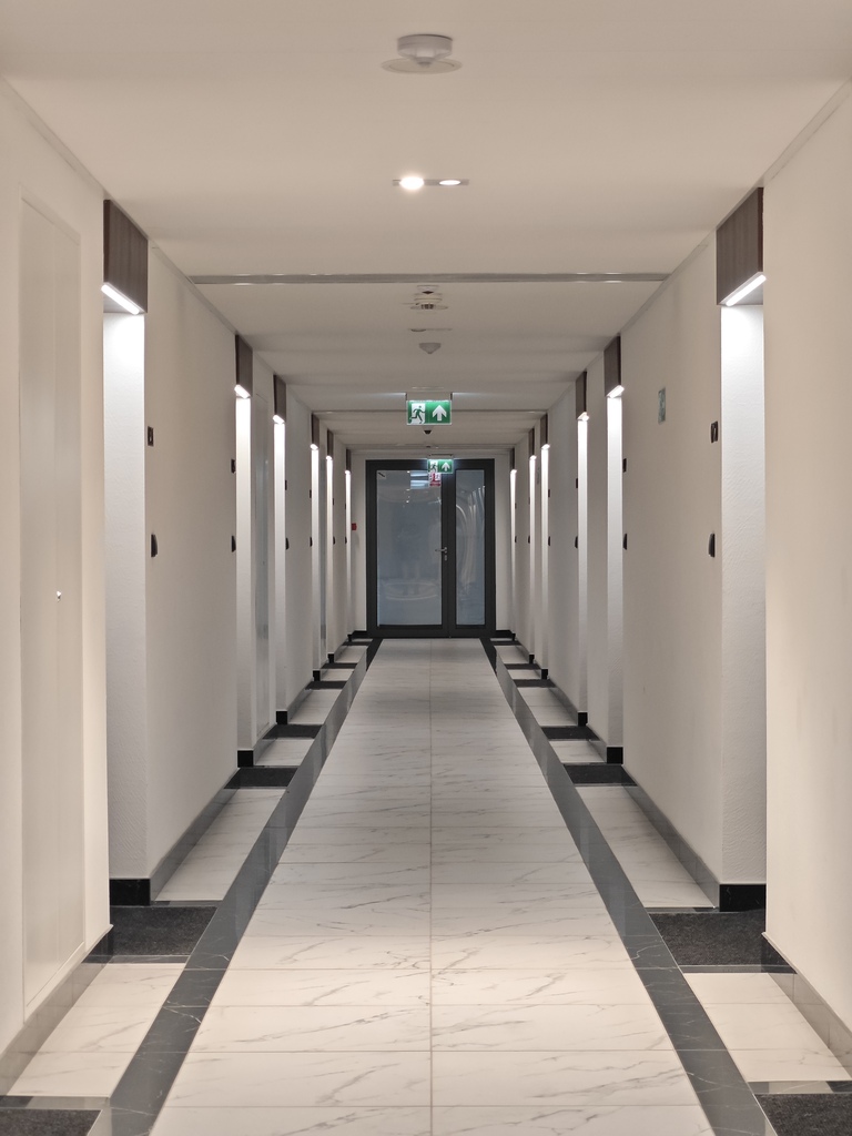 Hanza Tower, 34,68m2 plus balkon 11,22m2 + basen ! (18)