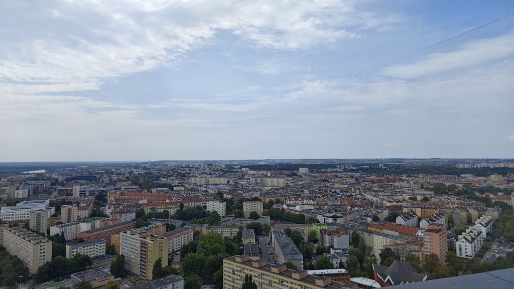 Hanza Tower, 34,68m2 plus balkon 11,22m2 + basen ! (19)