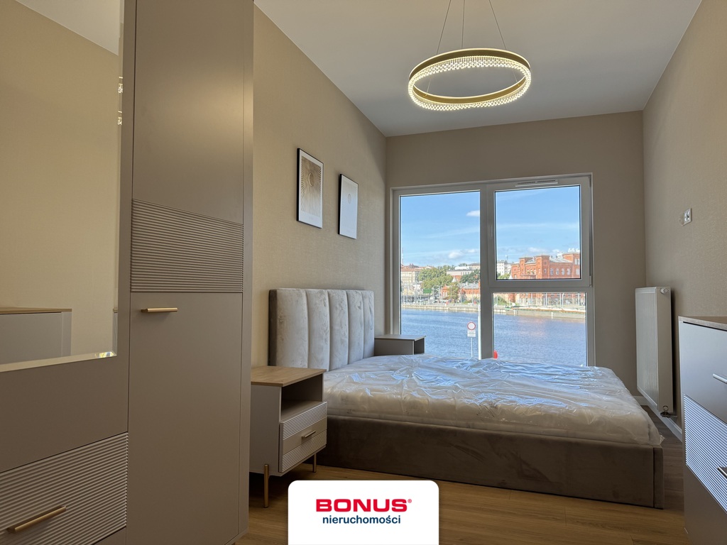 Luksusowe 2 pokoje z widokiem na Odrę – Centrum (17)