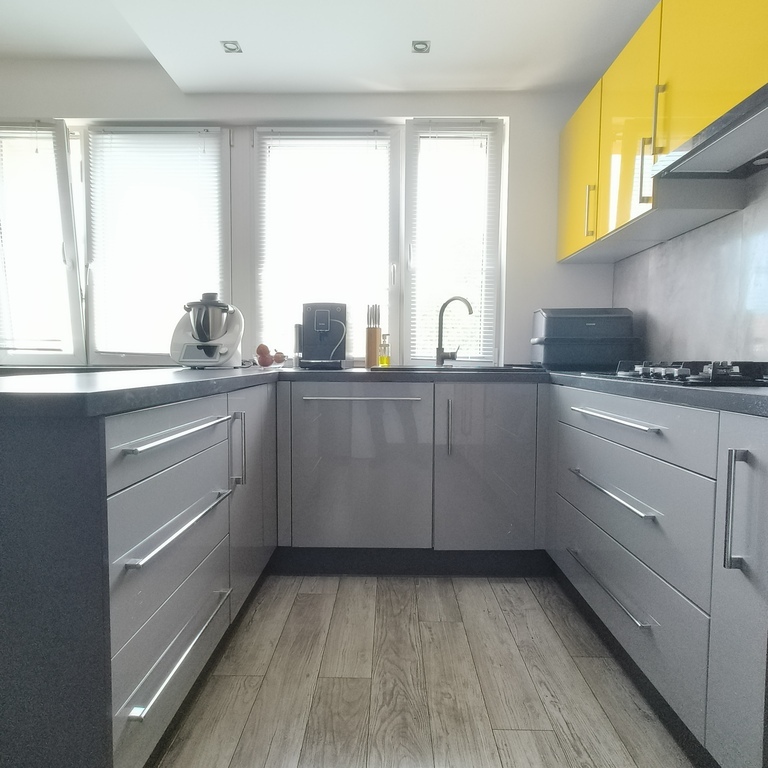 Bohaterów Warszawy, 3-pokojowe mieszkanie, 75 m2. (2)