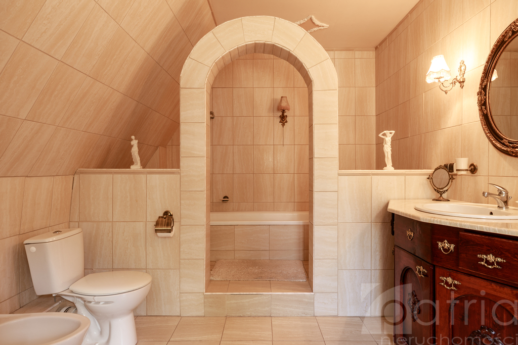 Przestronny i stylowy dom pod Goleniowem. (18)