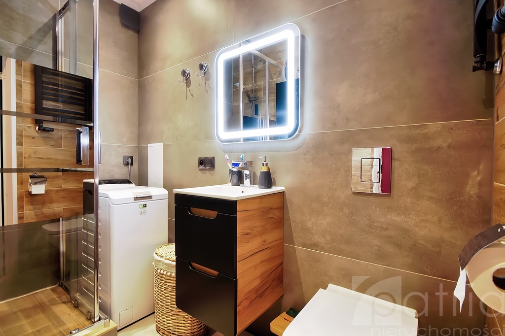 Zadbane 2-pok. w prestiżowej części Szczecina! (7)