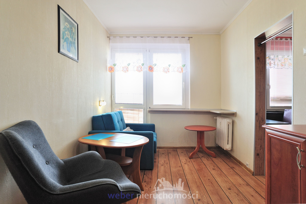 Komfortowe m. na Os.Zawadzkiego z odzielną kuchnią (5)