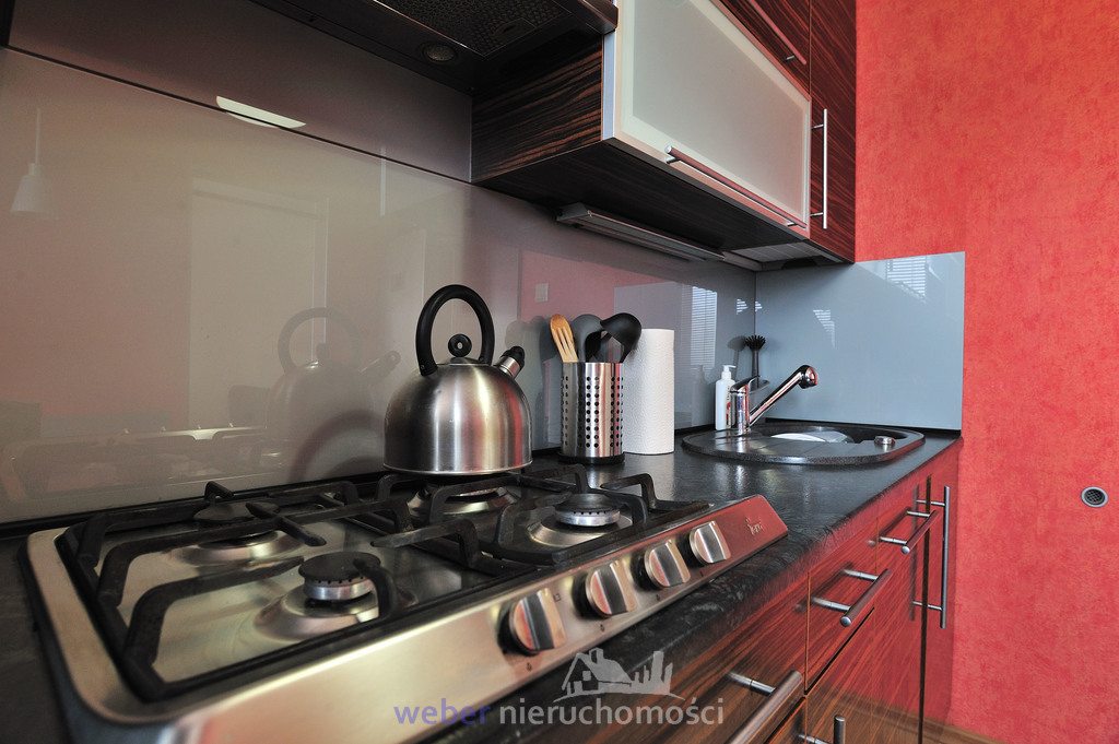 Komfortowe m. na Os.Zawadzkiego z odzielną kuchnią (8)