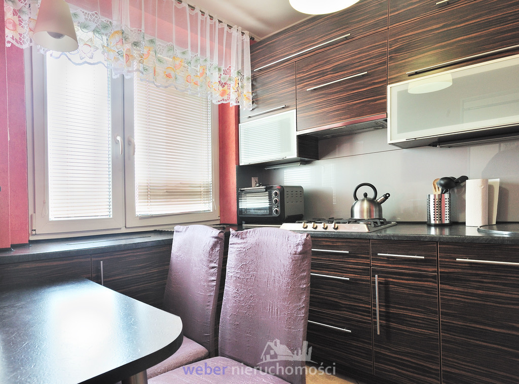 Komfortowe m. na Os.Zawadzkiego z odzielną kuchnią (9)