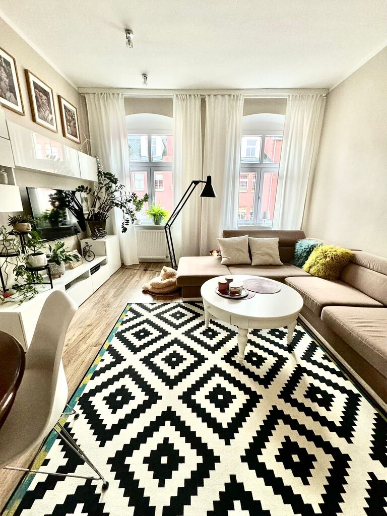 Śródmieście mieszkanie dwupokojowe 56 mkw. (1)