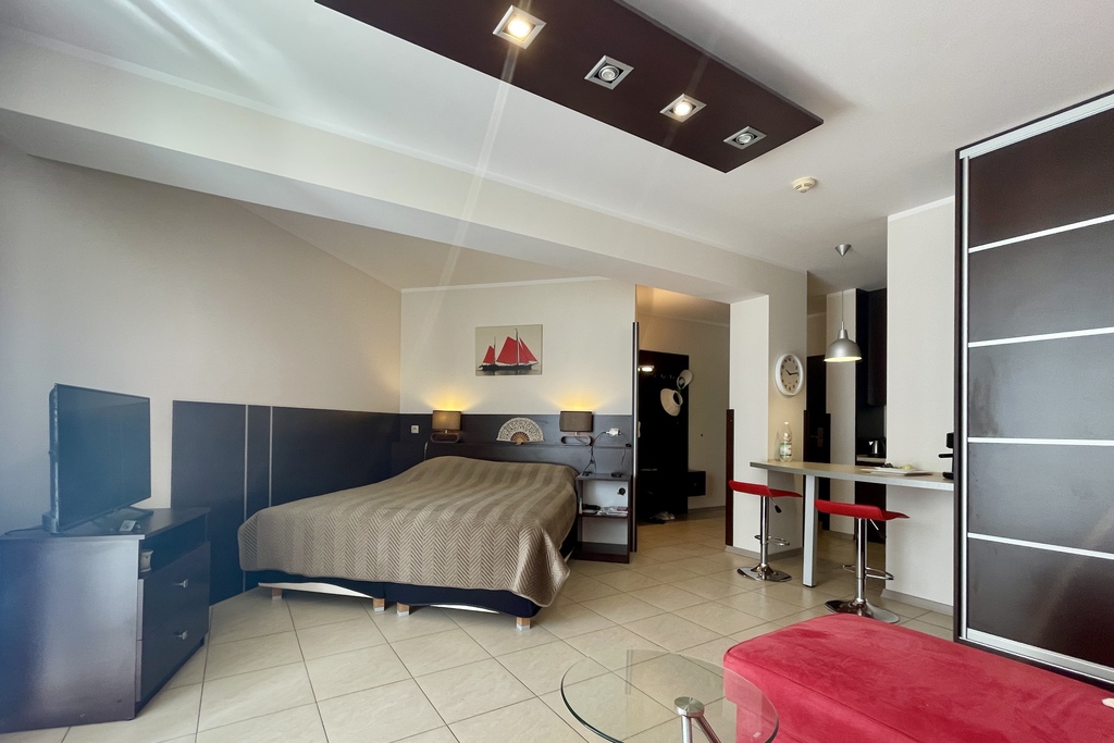 Apartament 1-pokojowy 200 metrów od plaży (5)