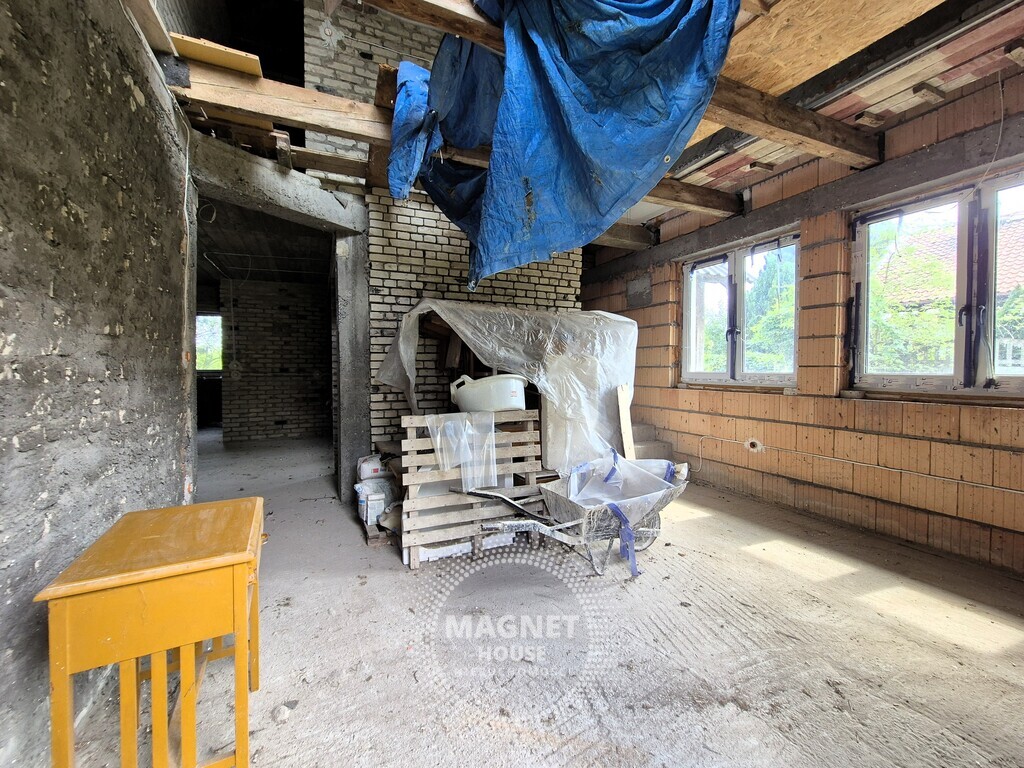 Dom wiejski do wykończenia na działce 7500m (12)
