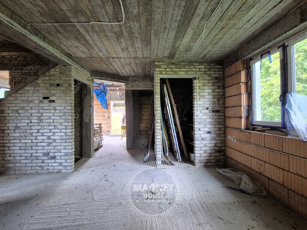 Dom wiejski do wykończenia na działce 7500m (15)