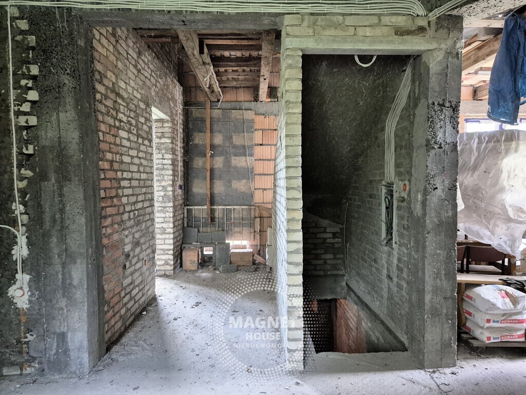 Dom wiejski do wykończenia na działce 7500m (16)