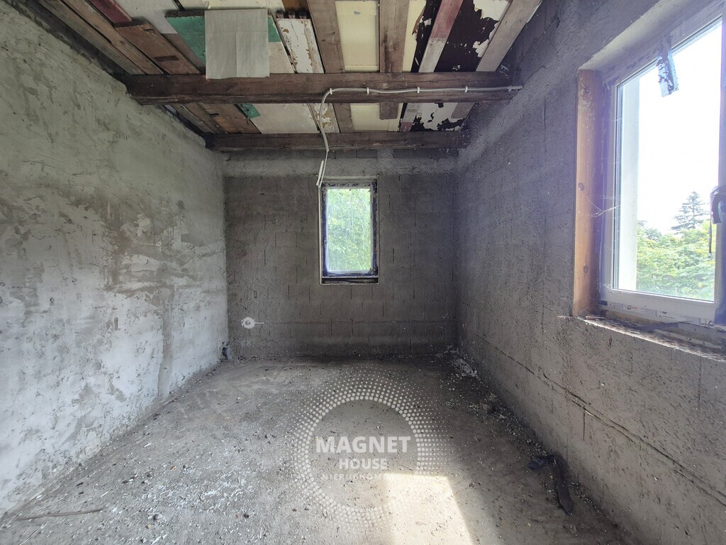 Dom wiejski do wykończenia na działce 7500m (17)