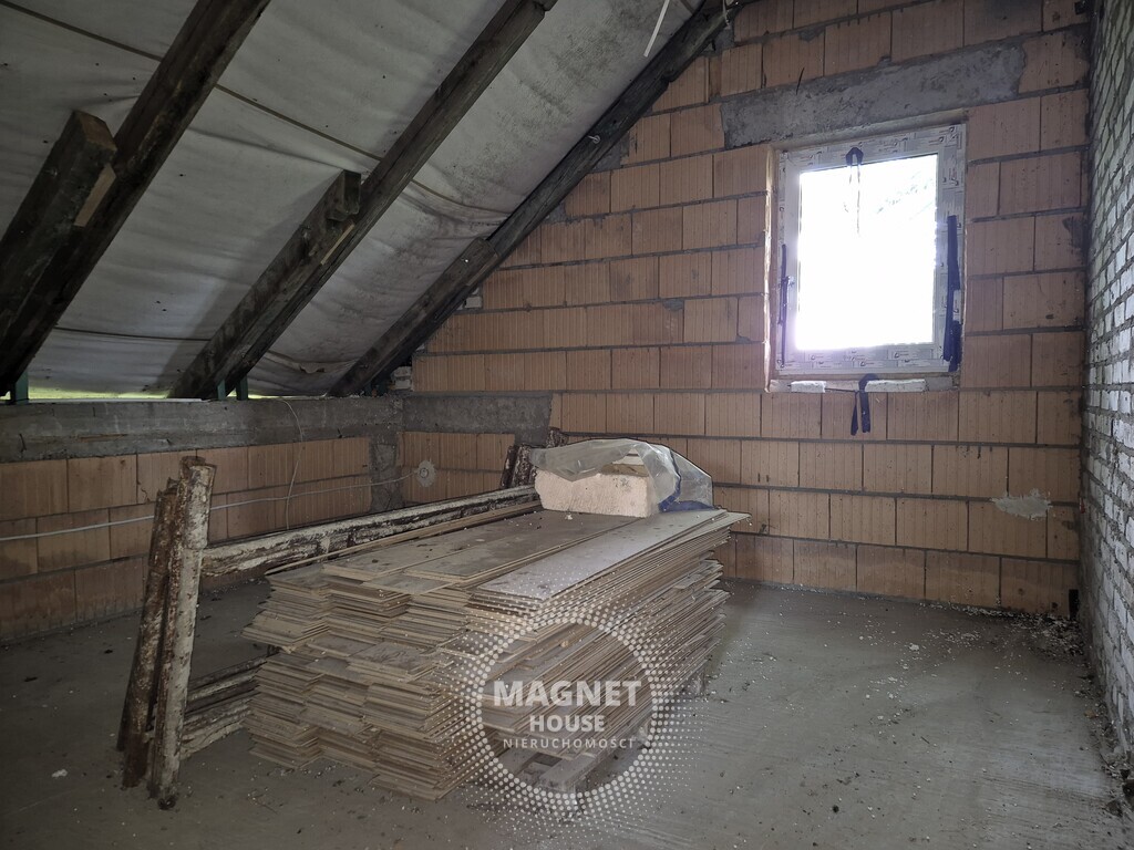 Dom wiejski do wykończenia na działce 7500m (20)