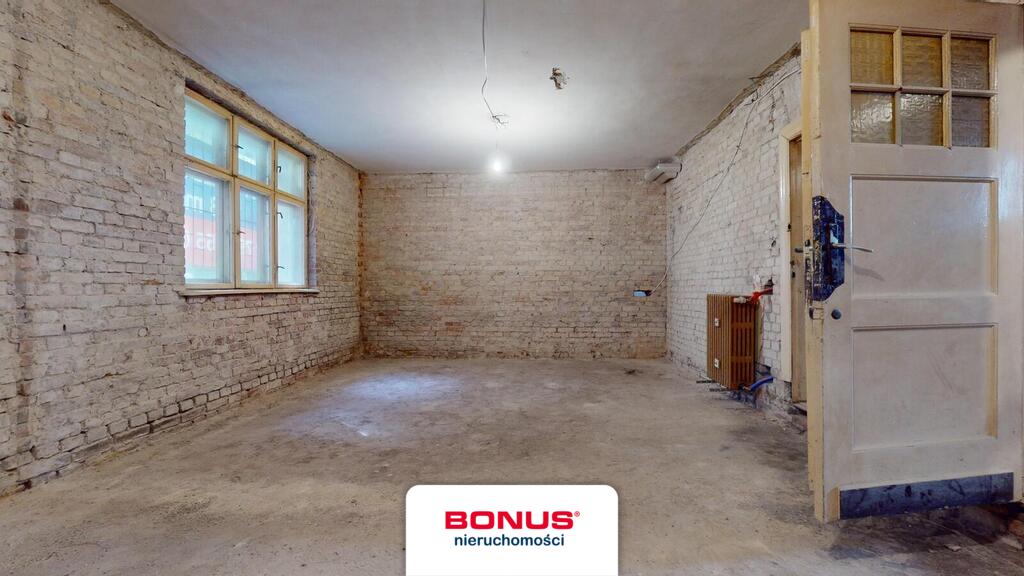 Lokal do własnej aranżacji w dobrej lokalizacji (2)