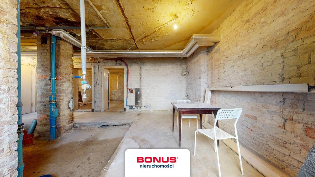 Lokal do własnej aranżacji w dobrej lokalizacji (5)