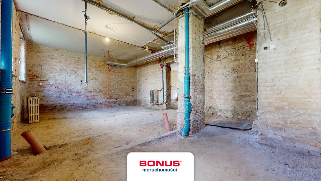 Lokal do własnej aranżacji w dobrej lokalizacji (2)