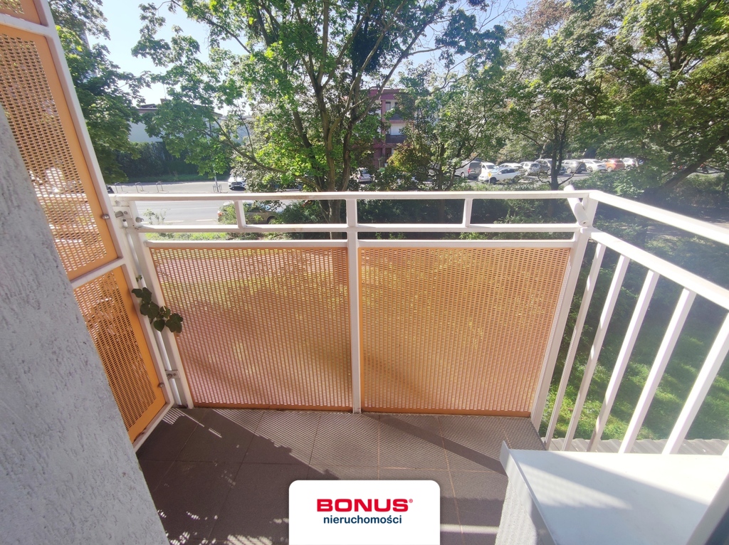 1. piętro, 3 niezależne pokoje, osobna kuchnia (5)