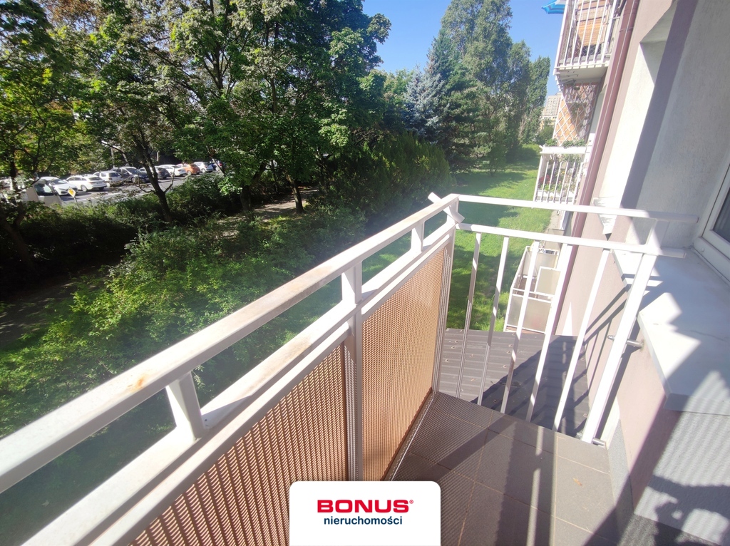 1. piętro, 3 niezależne pokoje, osobna kuchnia (2)