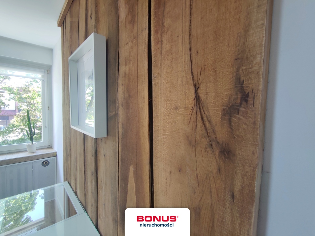 1. piętro, 3 niezależne pokoje, osobna kuchnia (6)