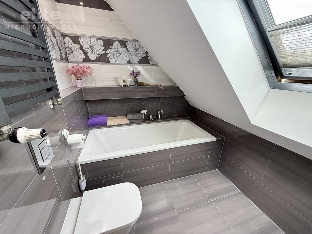 Przecław , 4 pok + piwnica , możliwość garażu (8)