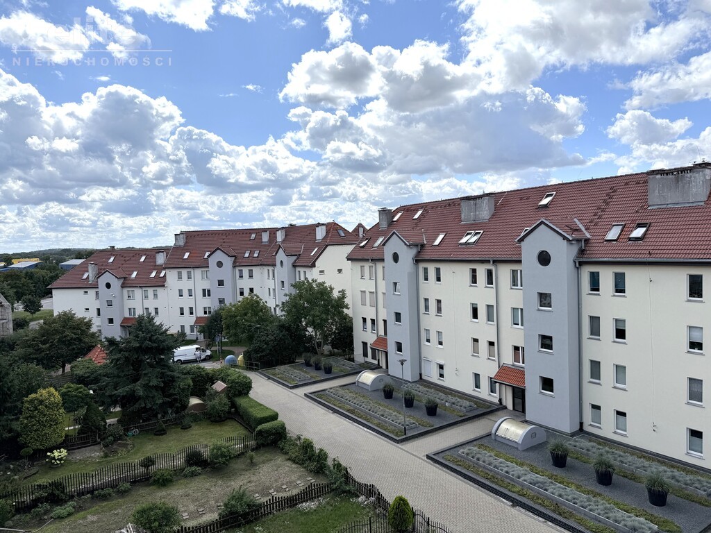 Przecław , 4 pok + piwnica , możliwość garażu (16)