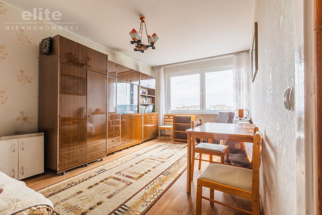 Police kawalerka na 8 piętrze z widokiem na las (2)