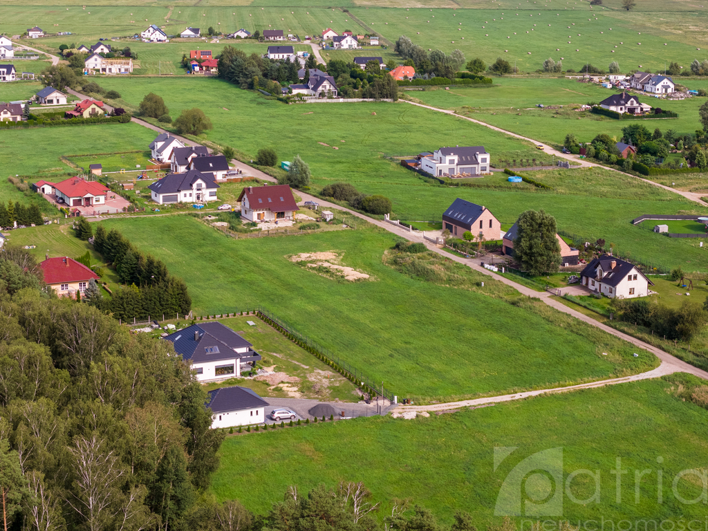 Działka niedaleko lasu o powierzchni 1051 m2 (2)