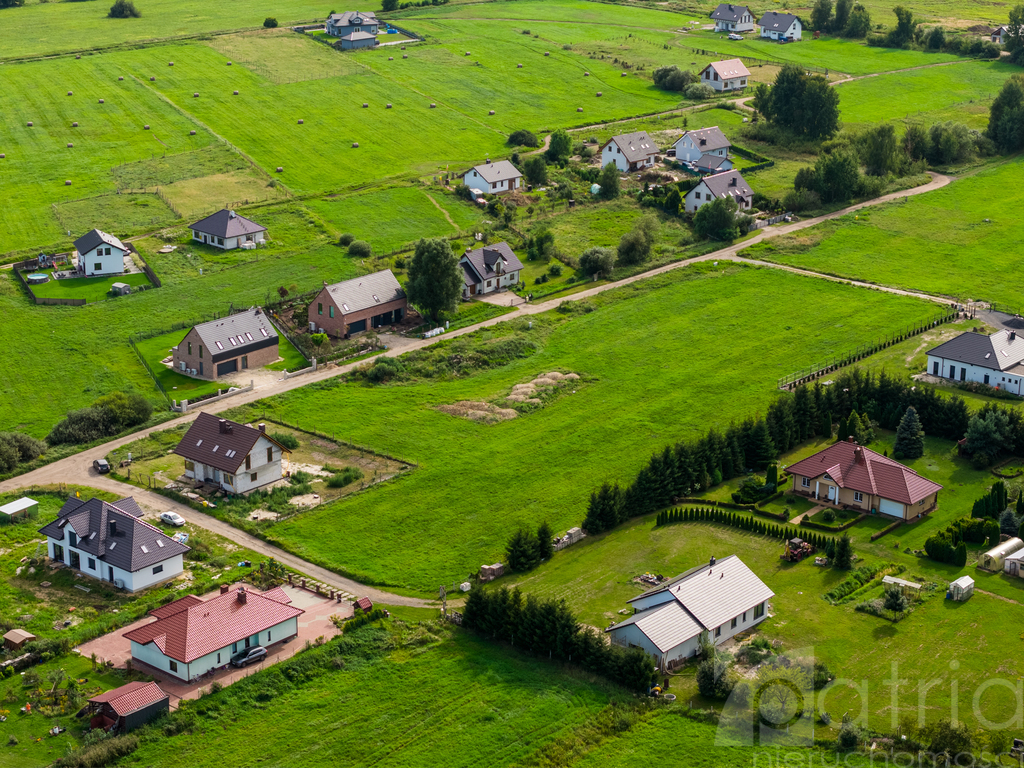 Działka niedaleko lasu o powierzchni 1051 m2 (3)
