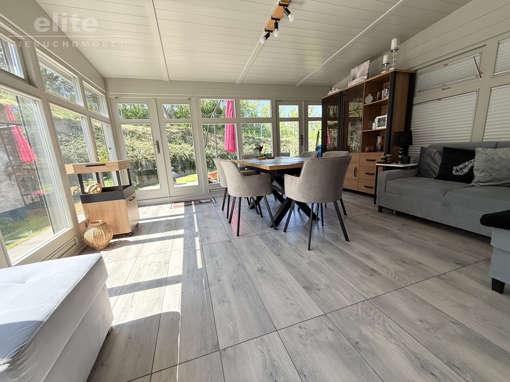 Szeregowiec skrajny 3pok + garaż 25m2 + 1 m.p (8)