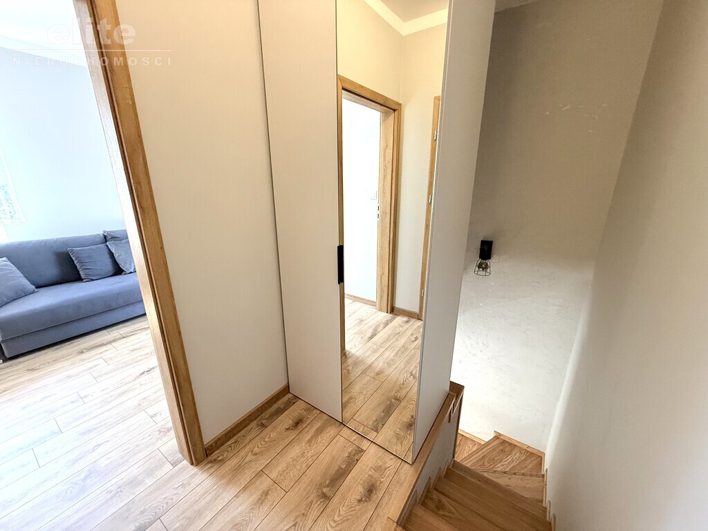 Szeregowiec skrajny 3pok + garaż 25m2 + 1 m.p (13)