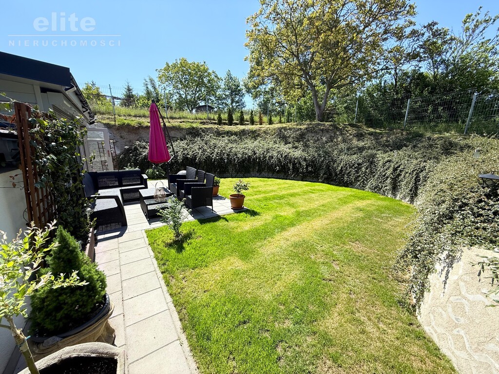 Szeregowiec skrajny 3pok + garaż 25m2 + 1 m.p (4)