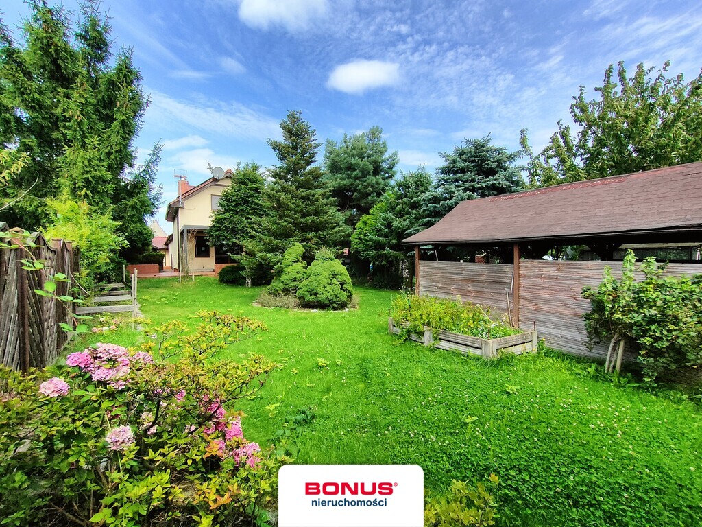 Dwa niezależne domy w jednej nieruchomości (12)