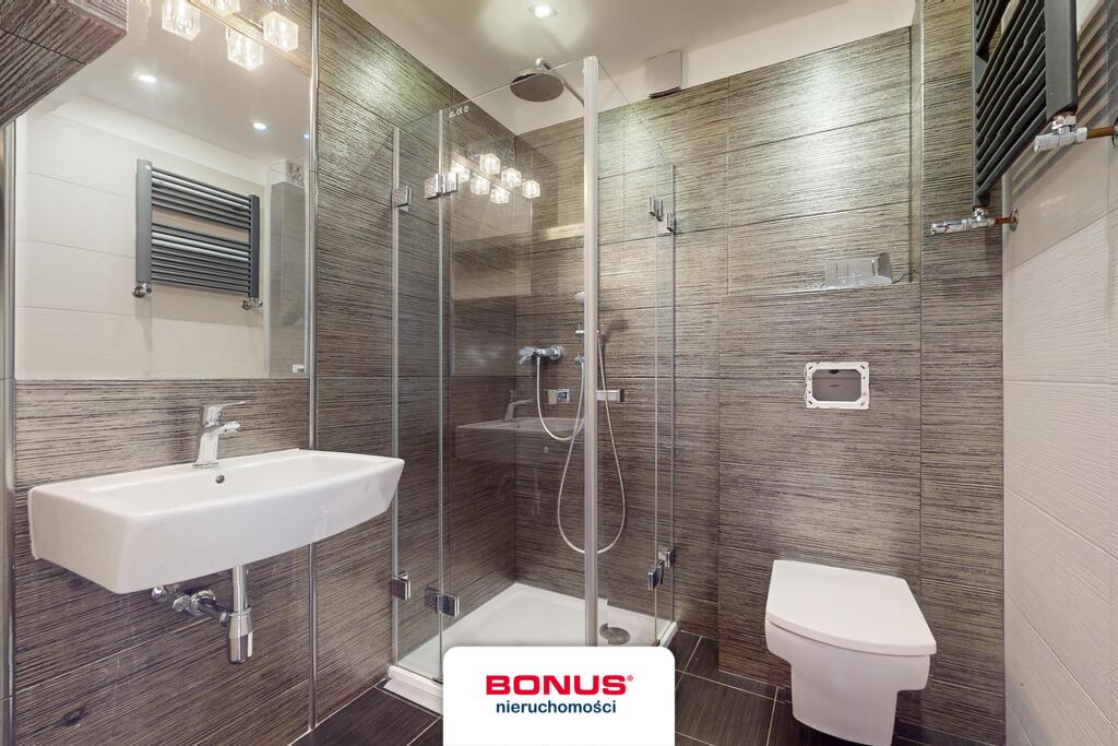 Dwa niezależne domy w jednej nieruchomości (6)