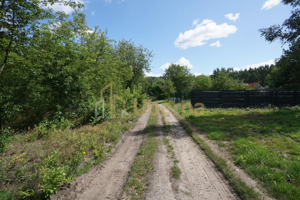 Atrakcyjna działka budowlana w malowniczej Rurzycy (8)