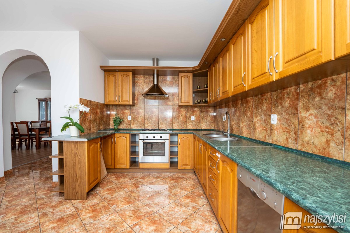 Sianożęty - duży 2 piętrowy dom blisko morza (11)