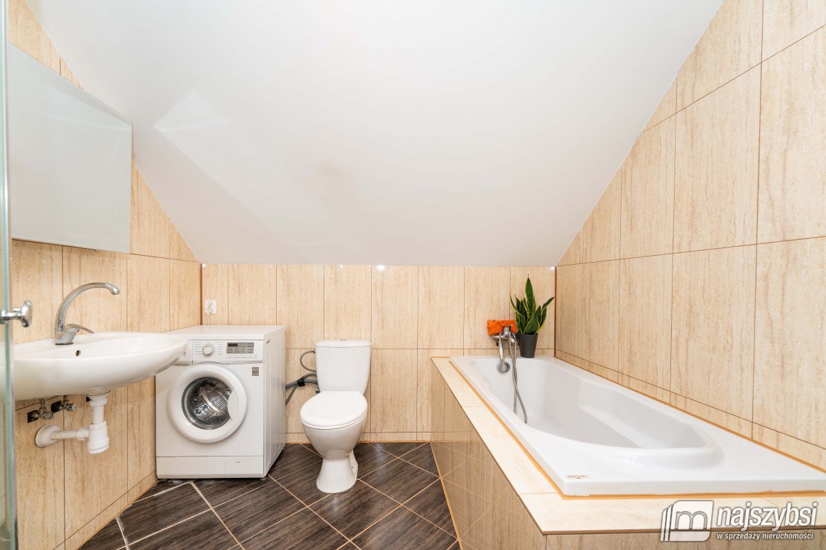 Sianożęty - duży 2 piętrowy dom blisko morza (13)