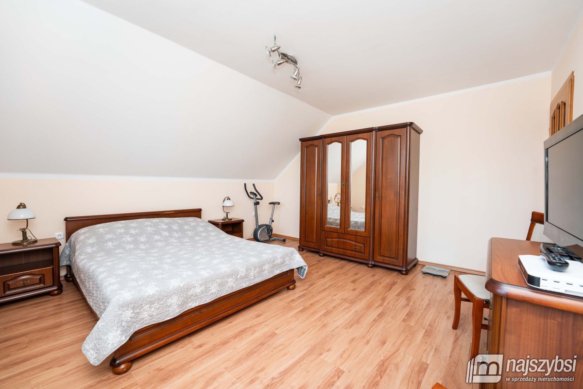 Sianożęty - duży 2 piętrowy dom blisko morza (17)