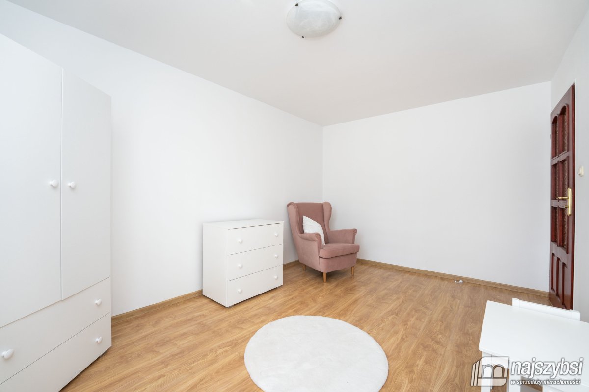 Sianożęty - duży 2 piętrowy dom blisko morza (21)