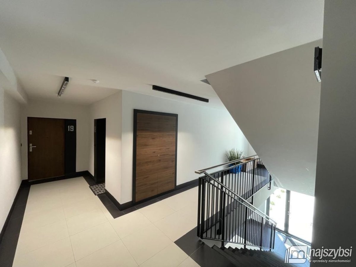  Międzywodzie  - APARTAMENT pełen możliwości  (5)